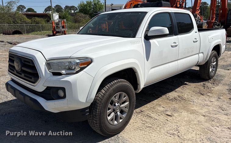 image for item OB9624 2018 Toyota Tacoma Double Cab pickup truck