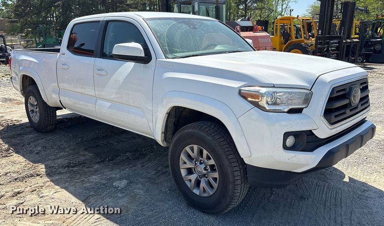 image for item OB9624 2018 Toyota Tacoma Double Cab pickup truck