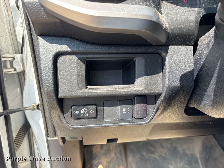 image for item OB9624 2018 Toyota Tacoma Double Cab pickup truck