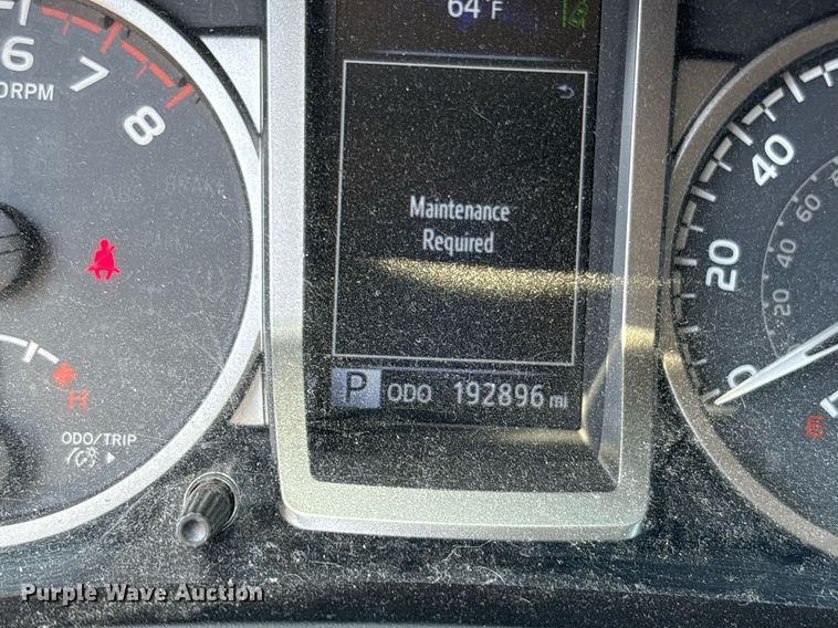 image for item OB9624 2018 Toyota Tacoma Double Cab pickup truck