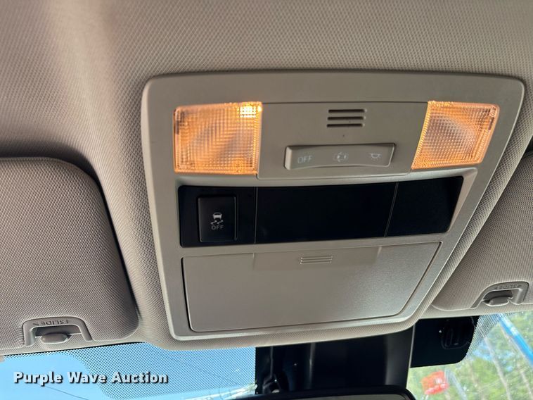 image for item OB9624 2018 Toyota Tacoma Double Cab pickup truck