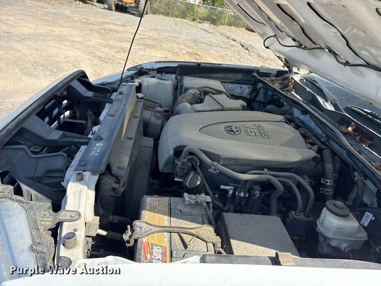 image for item OB9624 2018 Toyota Tacoma Double Cab pickup truck