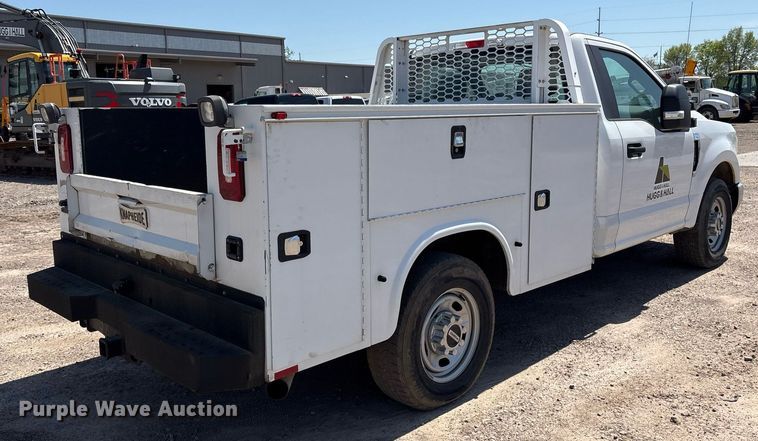 image for item OB9632 2019 Ford F250 Super Duty XL utility bed pickup truck