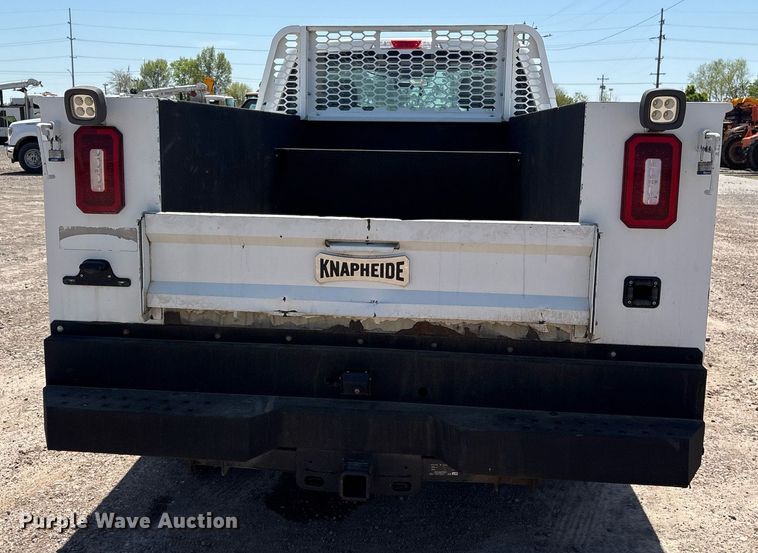 image for item OB9632 2019 Ford F250 Super Duty XL utility bed pickup truck