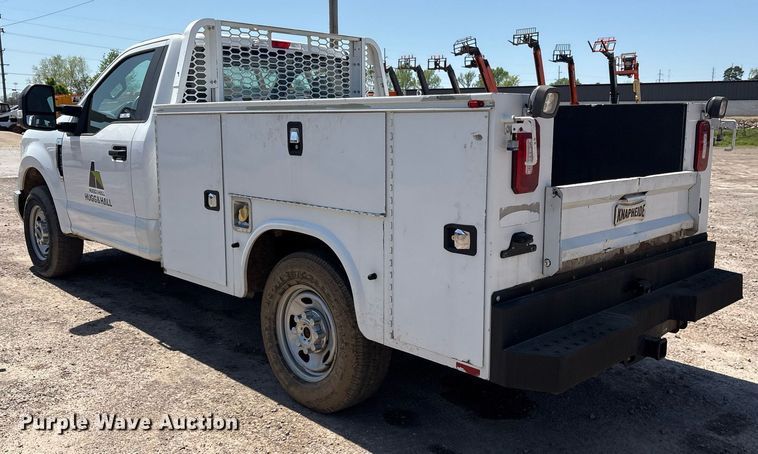 image for item OB9632 2019 Ford F250 Super Duty XL utility bed pickup truck