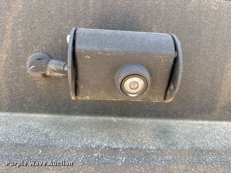 image for item OB9632 2019 Ford F250 Super Duty XL utility bed pickup truck