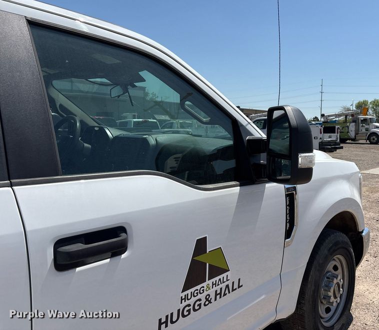 image for item OB9632 2019 Ford F250 Super Duty XL utility bed pickup truck