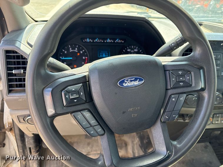 image for item OB9632 2019 Ford F250 Super Duty XL utility bed pickup truck