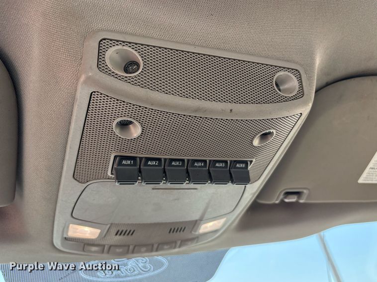 image for item OB9632 2019 Ford F250 Super Duty XL utility bed pickup truck