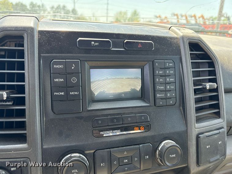 image for item OB9632 2019 Ford F250 Super Duty XL utility bed pickup truck