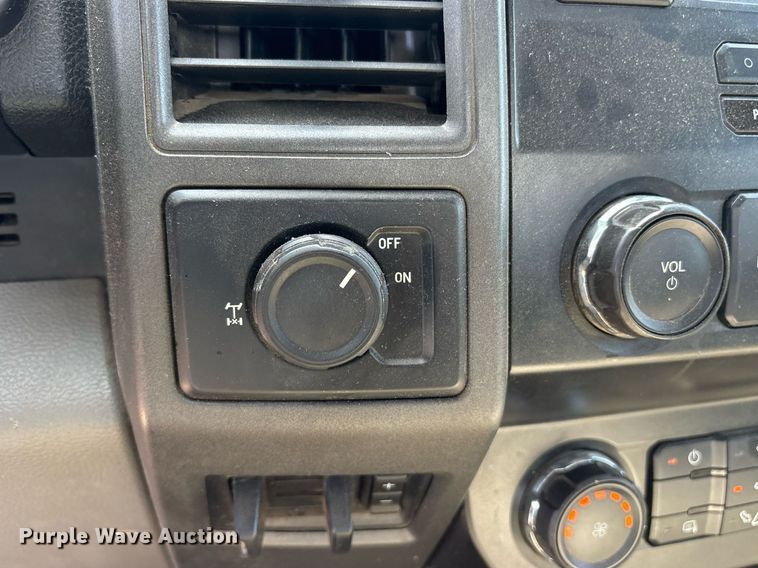 image for item OB9632 2019 Ford F250 Super Duty XL utility bed pickup truck