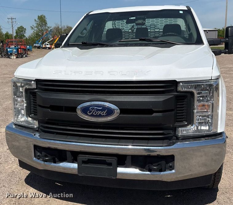 image for item OB9633 2019 Ford F250 Super Duty XL utility bed pickup truck