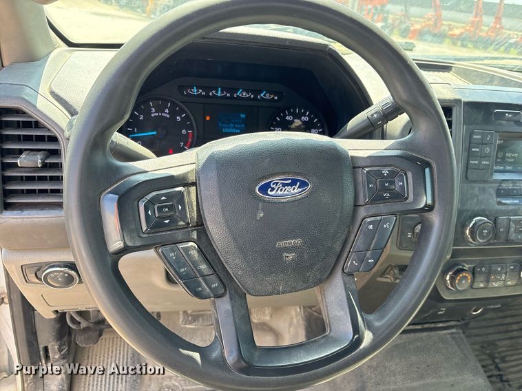 image for item OB9633 2019 Ford F250 Super Duty XL utility bed pickup truck