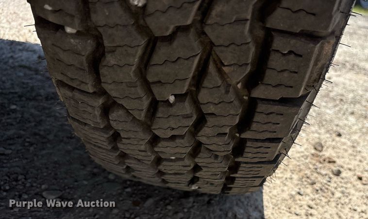 image for item OB9633 2019 Ford F250 Super Duty XL utility bed pickup truck