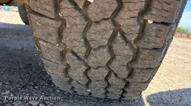 image for item OB9633 2019 Ford F250 Super Duty XL utility bed pickup truck