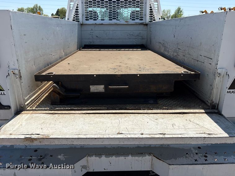 image for item OB9634 2019 Ford F350 SuperDuty XL utility bed pickup truck