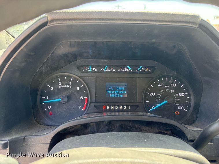 image for item OB9634 2019 Ford F350 SuperDuty XL utility bed pickup truck