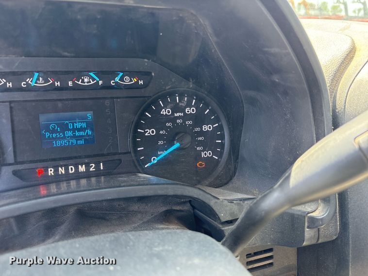 image for item OB9634 2019 Ford F350 SuperDuty XL utility bed pickup truck