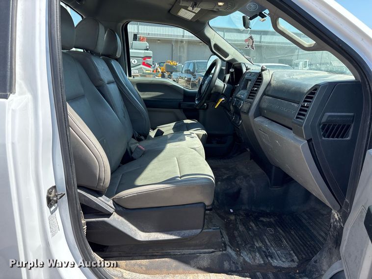 image for item OB9634 2019 Ford F350 SuperDuty XL utility bed pickup truck