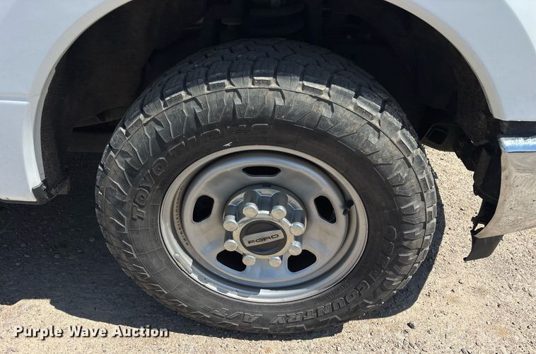 image for item OB9634 2019 Ford F350 SuperDuty XL utility bed pickup truck