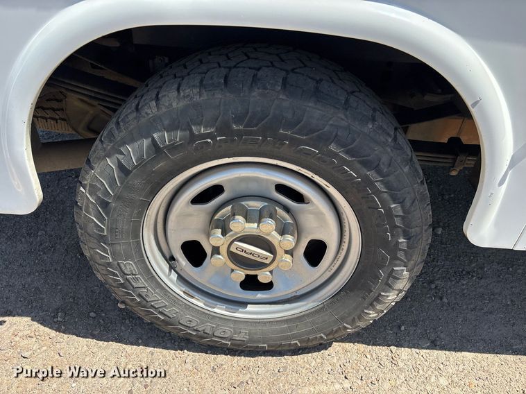 image for item OB9634 2019 Ford F350 SuperDuty XL utility bed pickup truck