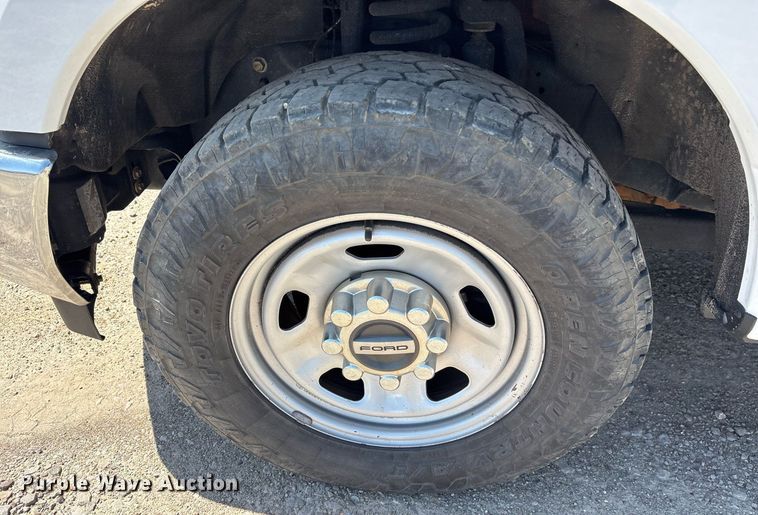 image for item OB9634 2019 Ford F350 SuperDuty XL utility bed pickup truck