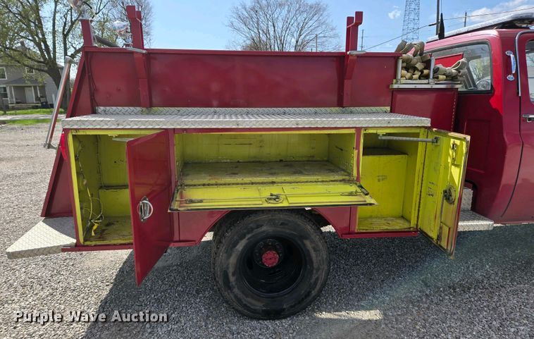 image for item OC9790 1986 Chevrolet C30 pumper fire truck