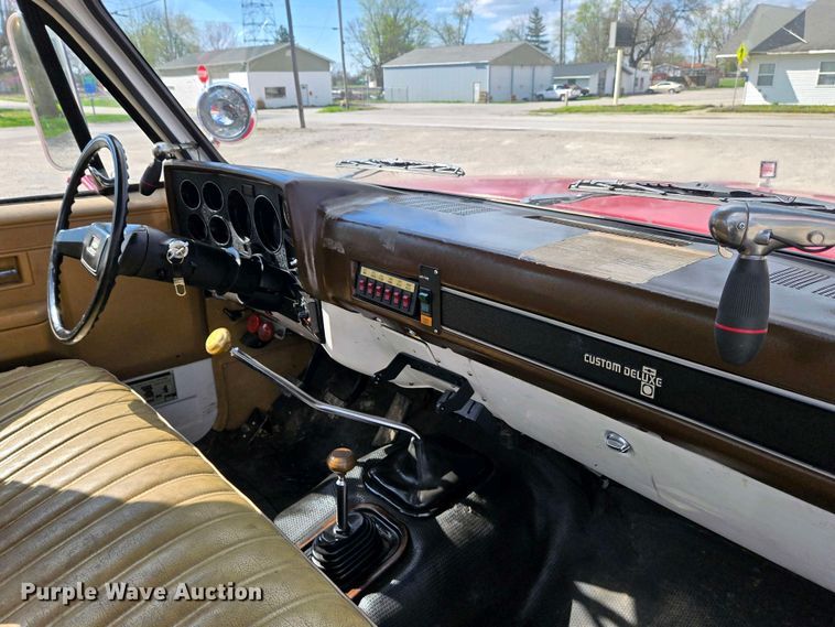 image for item OC9790 1986 Chevrolet C30 pumper fire truck