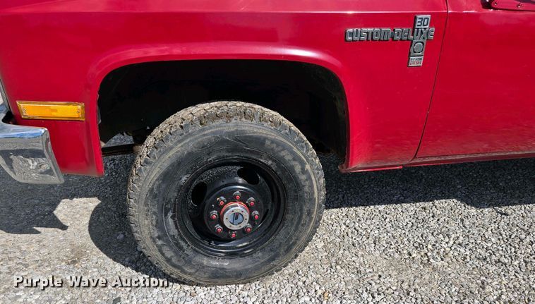 image for item OC9790 1986 Chevrolet C30 pumper fire truck