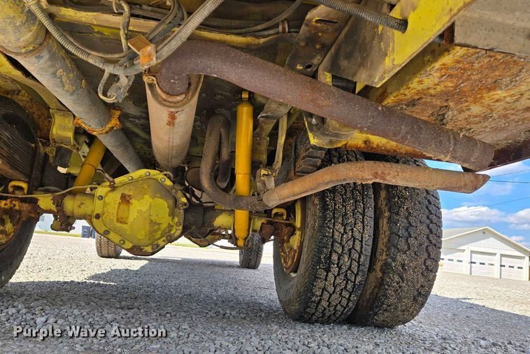 image for item OC9790 1986 Chevrolet C30 pumper fire truck