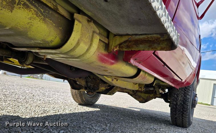 image for item OC9790 1986 Chevrolet C30 pumper fire truck