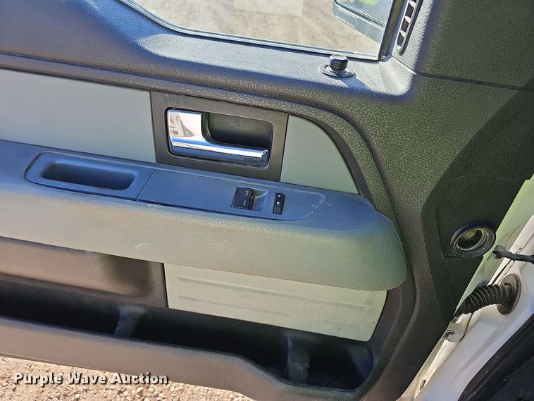 image for item OJ9136 2012 Ford F150 XL pickup truck