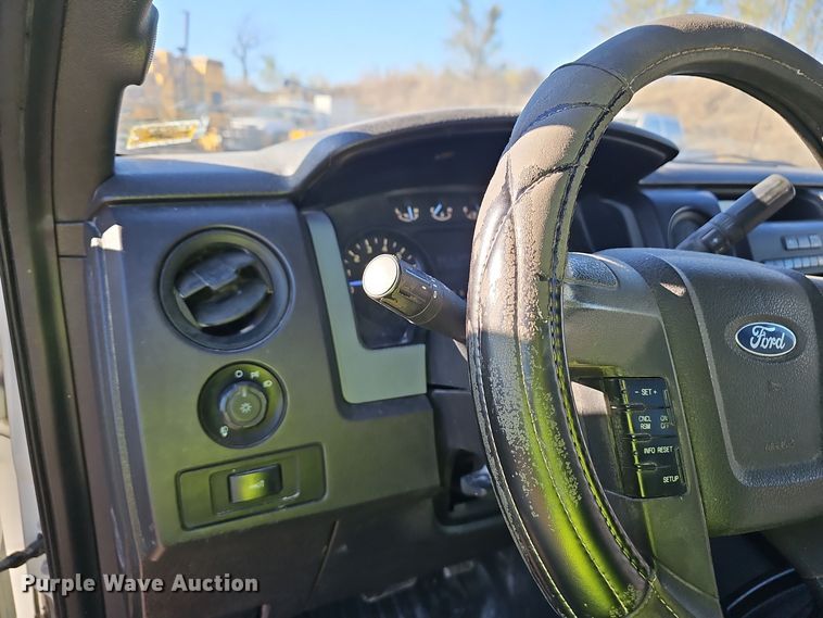 image for item OJ9136 2012 Ford F150 XL pickup truck