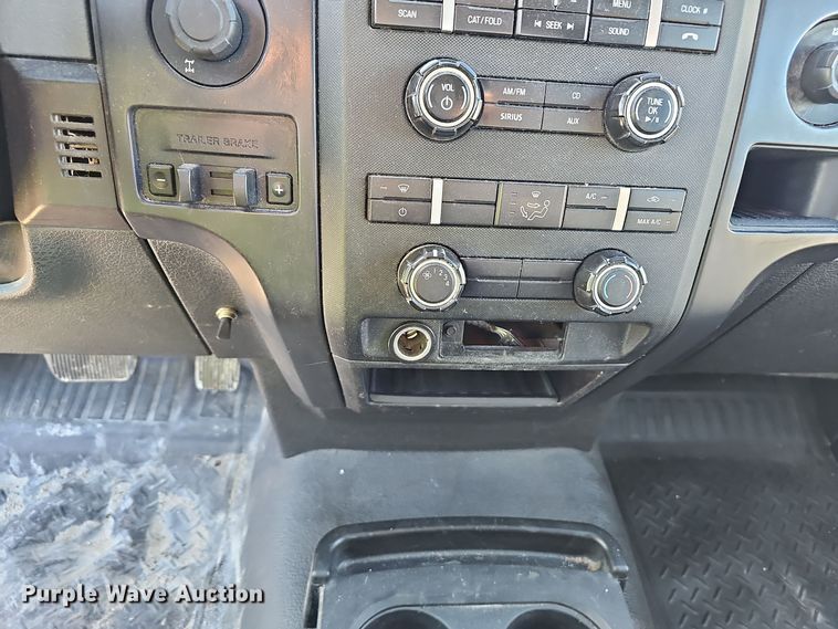 image for item OJ9136 2012 Ford F150 XL pickup truck