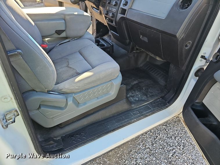 image for item OJ9136 2012 Ford F150 XL pickup truck