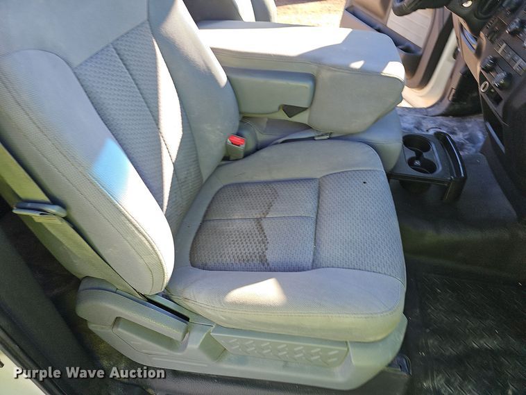 image for item OJ9136 2012 Ford F150 XL pickup truck