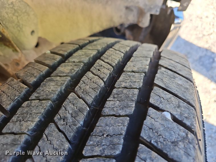 image for item OJ9136 2012 Ford F150 XL pickup truck