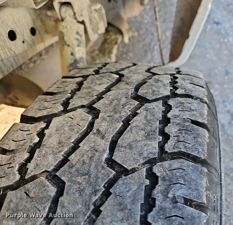 image for item OJ9136 2012 Ford F150 XL pickup truck