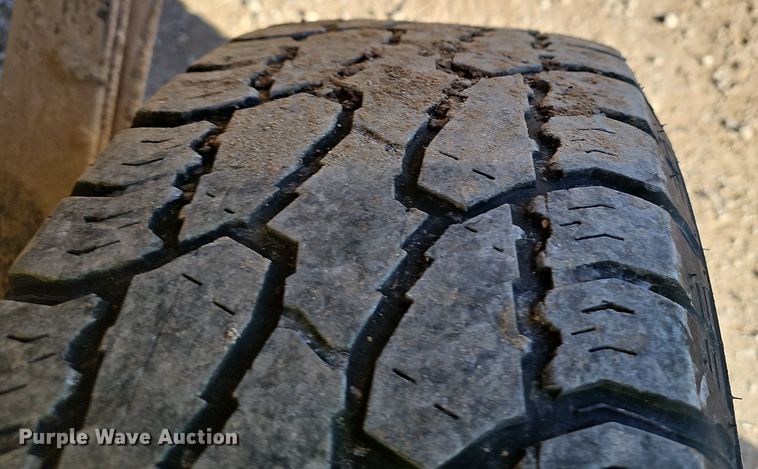 image for item OJ9136 2012 Ford F150 XL pickup truck