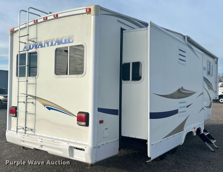 image for item OM9201 2007 Fleetwood Wilderness   Advantage camper