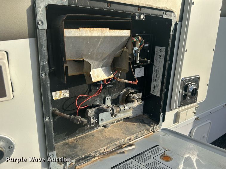 image for item OM9201 2007 Fleetwood Wilderness   Advantage camper