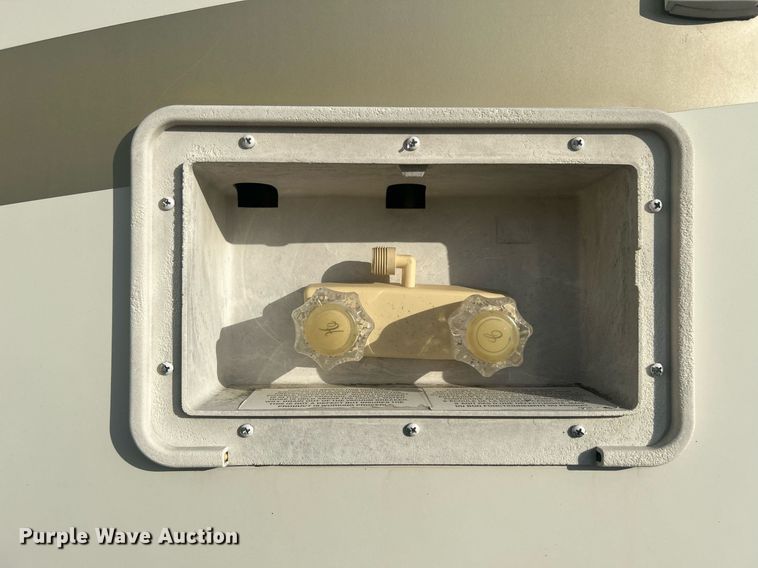 image for item OM9201 2007 Fleetwood Wilderness   Advantage camper