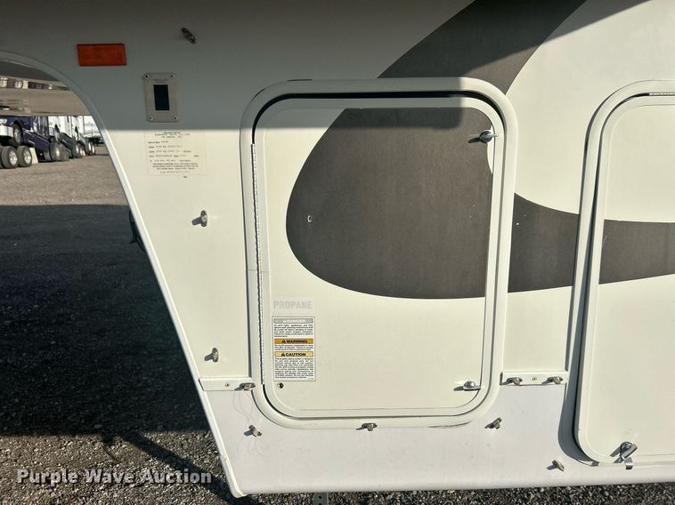 image for item OM9201 2007 Fleetwood Wilderness   Advantage camper