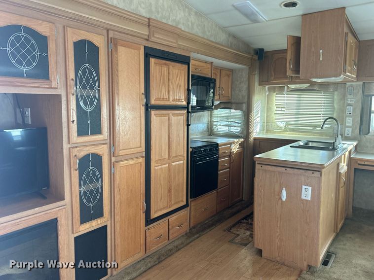 image for item OM9201 2007 Fleetwood Wilderness   Advantage camper