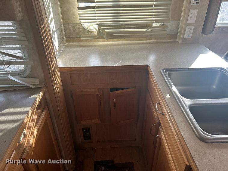 image for item OM9201 2007 Fleetwood Wilderness   Advantage camper