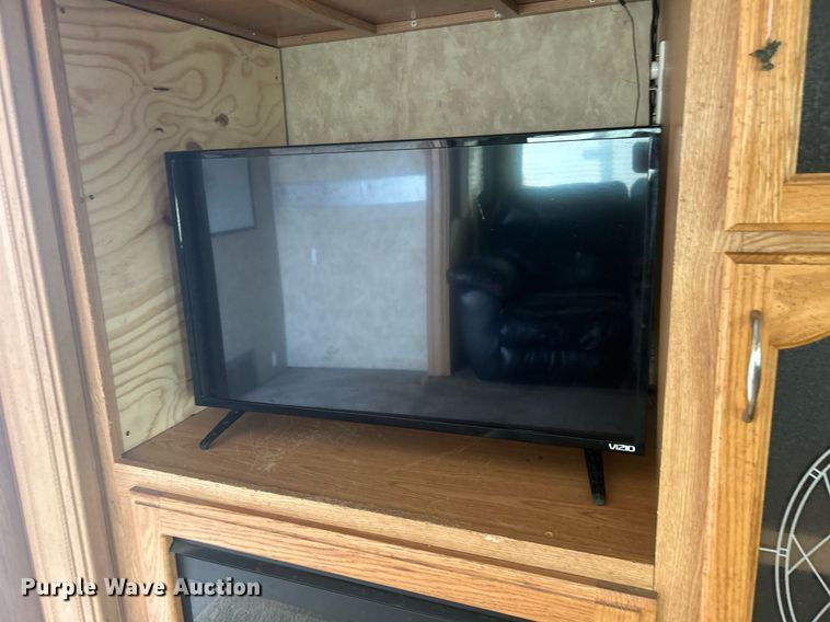 image for item OM9201 2007 Fleetwood Wilderness   Advantage camper