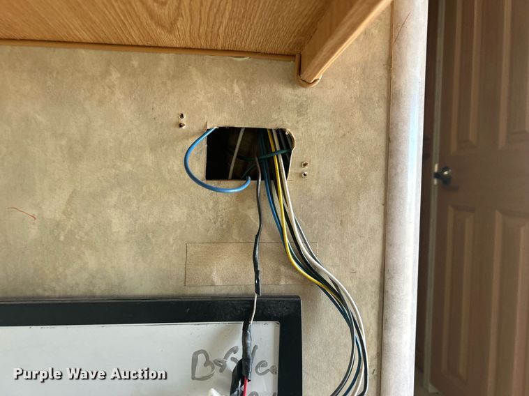 image for item OM9201 2007 Fleetwood Wilderness   Advantage camper