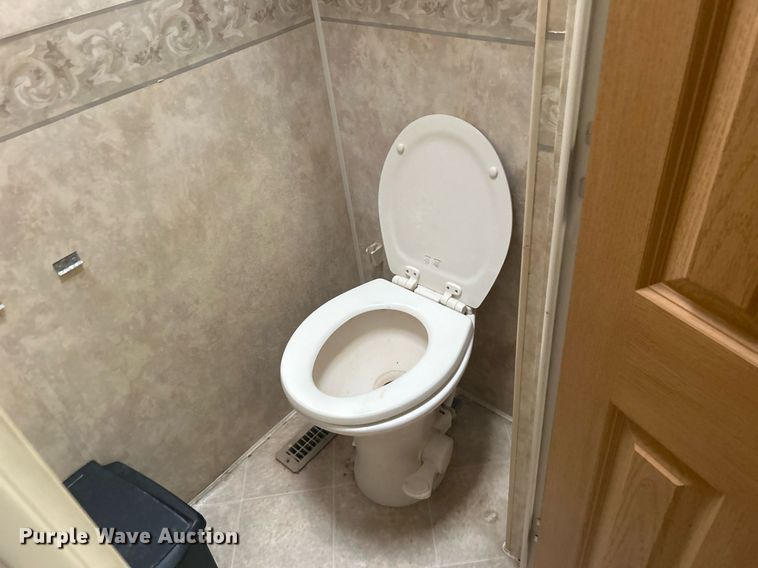 image for item OM9201 2007 Fleetwood Wilderness   Advantage camper