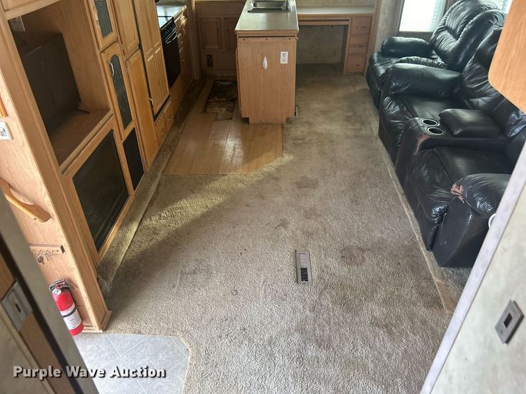 image for item OM9201 2007 Fleetwood Wilderness   Advantage camper