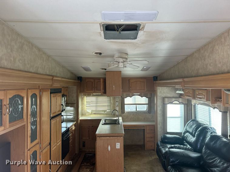image for item OM9201 2007 Fleetwood Wilderness   Advantage camper